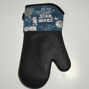 Star Wars Blue and Black Graphic Oven Mitt